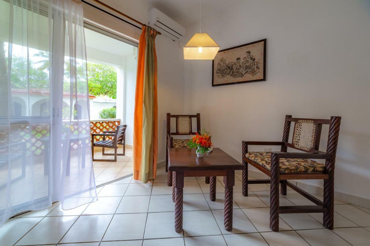 Diani Sea Lodge เดียนีบีช ภายนอก รูปภาพ